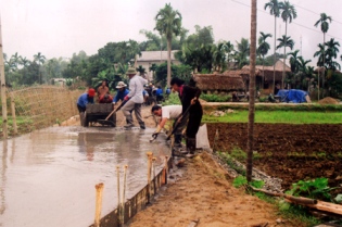 Yên Bái phấn đấu đến năm 2015 mở mới 500km đường thôn bản